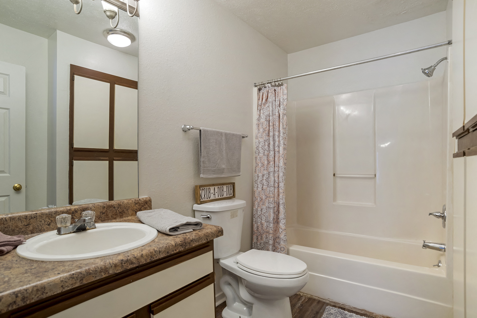 Photos and Video of Crosswinds in Pearl, MS